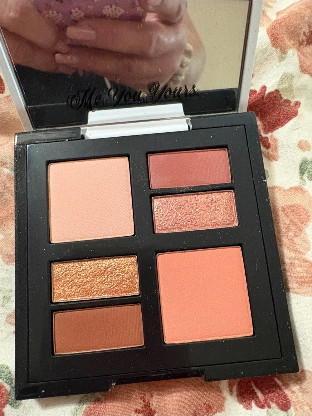GX by Gwen Stefani compact eyeshadow